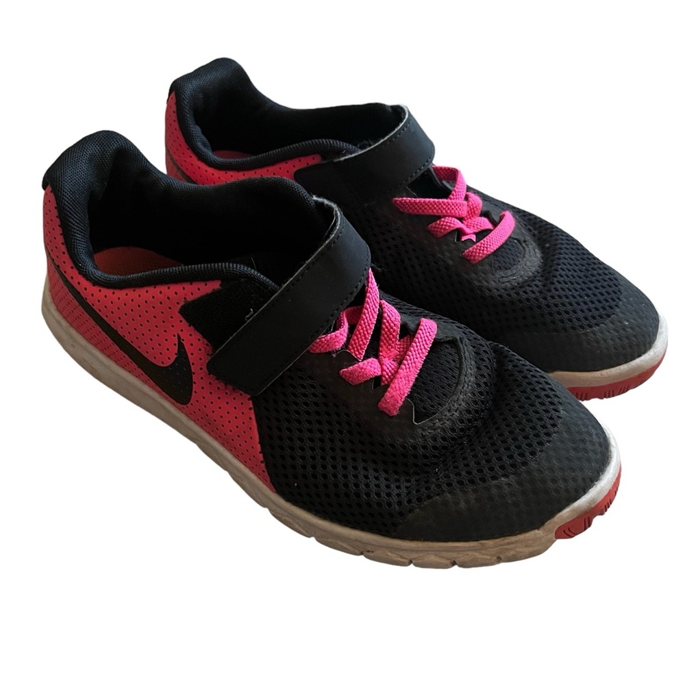 Girls size 3 Youth Nike Shoes